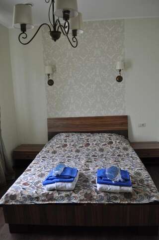 Гостевой дом Inn Delovoy Vizit Волгоград Бюджетный двухместный номер с 1 кроватью или 2 отдельными кроватями-1